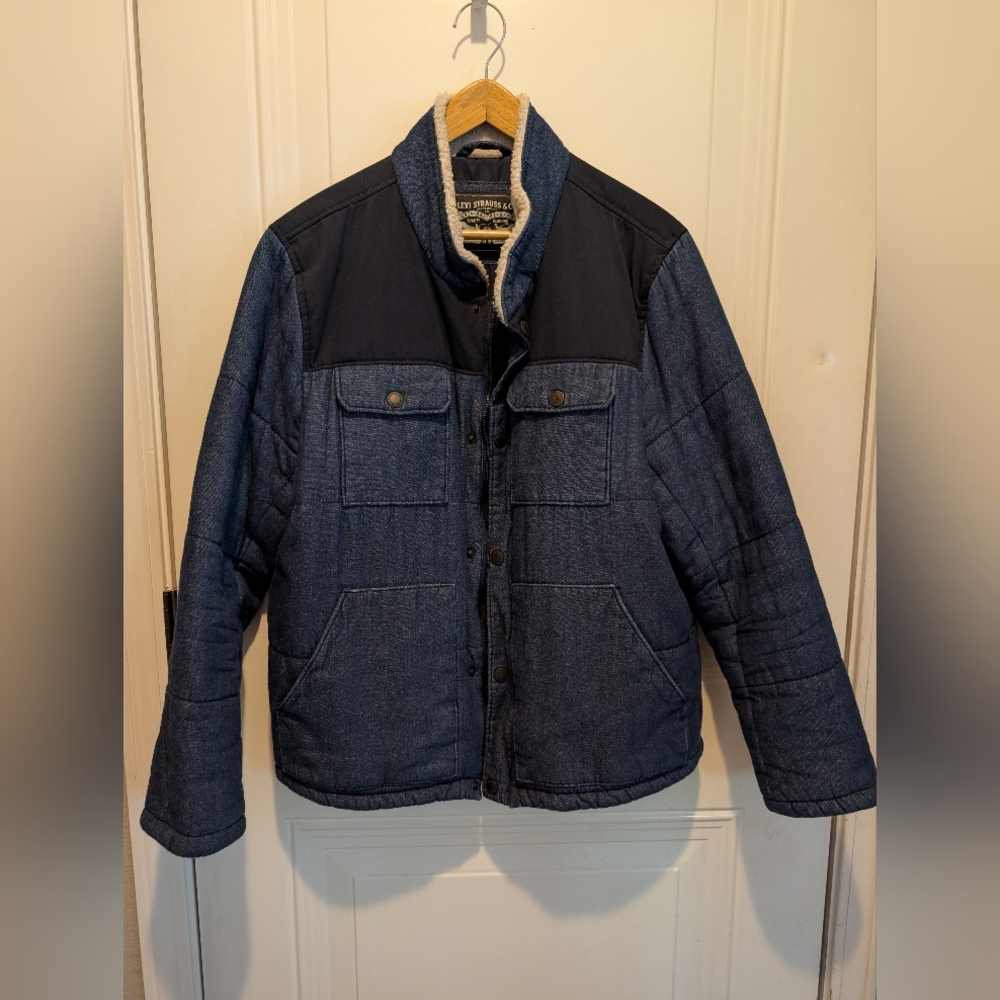 Levi's Men's Dark Blue Quilted Jacket